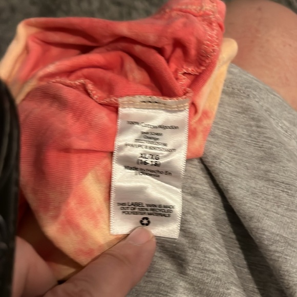 2 Time and Tru tank tops great condition super comfortable - Picture 11 of 12